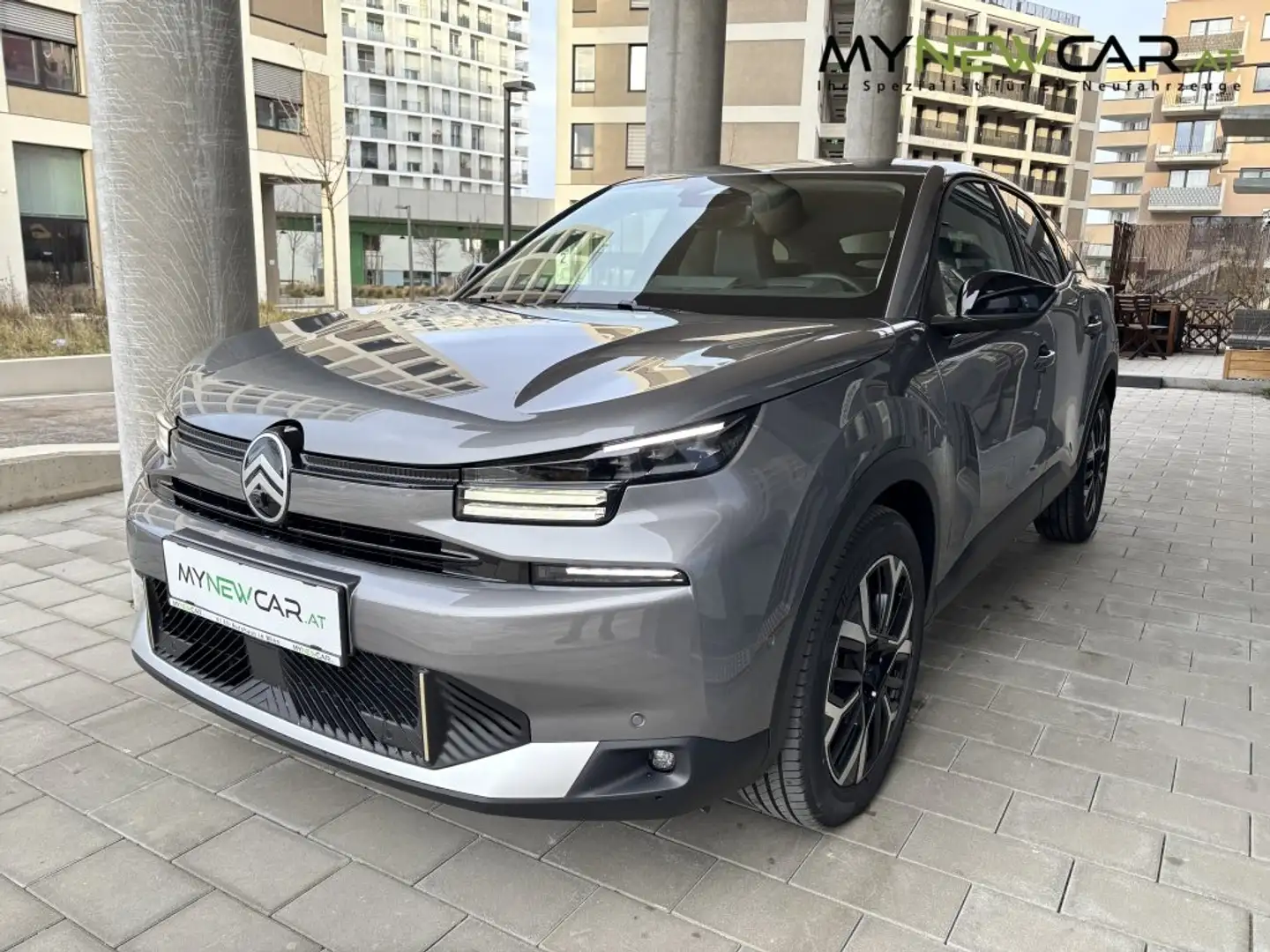 Citroen C4 MAX Hybrid mHEV 145 *NEU ohne Kilometer* Grau - 2