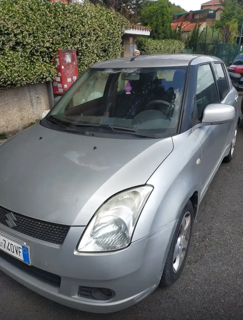 Suzuki Swift 5p 1.3 16v GL - 2