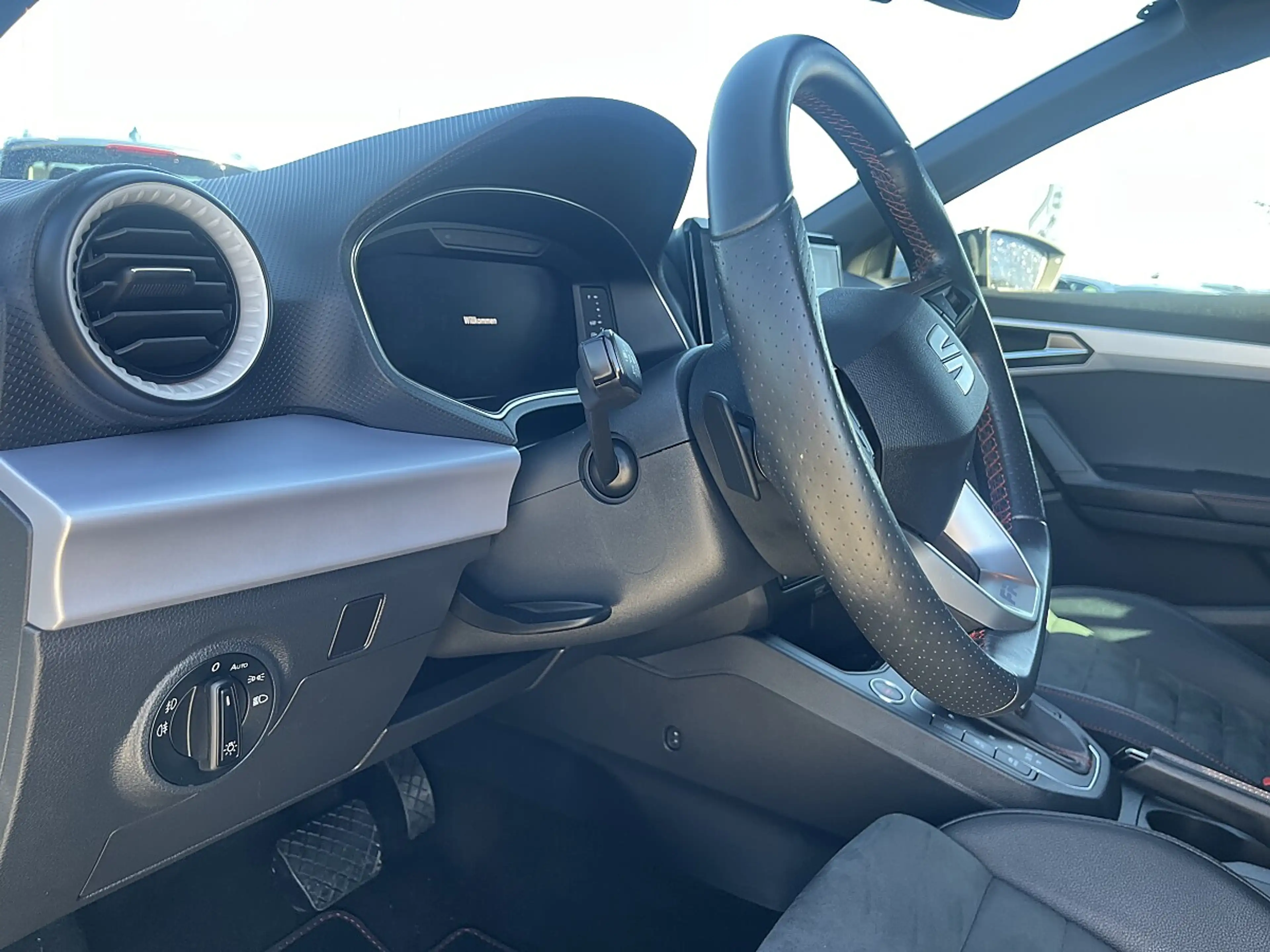 SEAT Ibiza 1,0 ECO TSI FR Austria DSG — photo 13