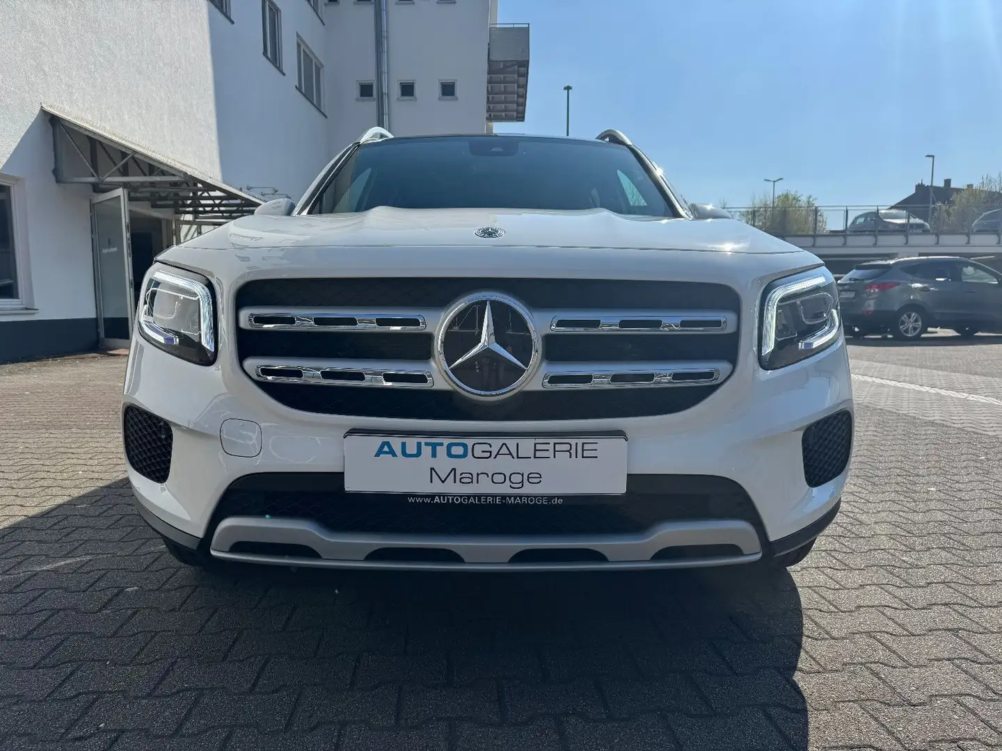 Mercedes-Benz GLB 200 d 8G STYLE PANO/AHK/STANDH./LED/KAMERA Weiß - 2