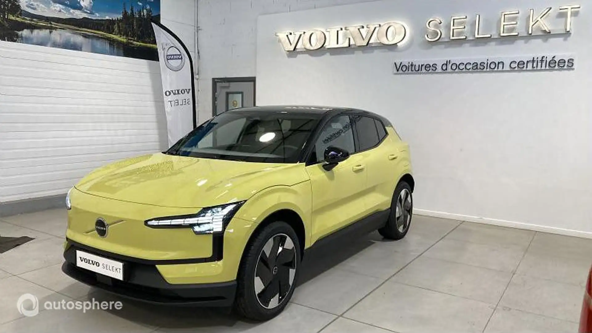 Volvo EX30 Single Extended Range 272ch Plus - 1