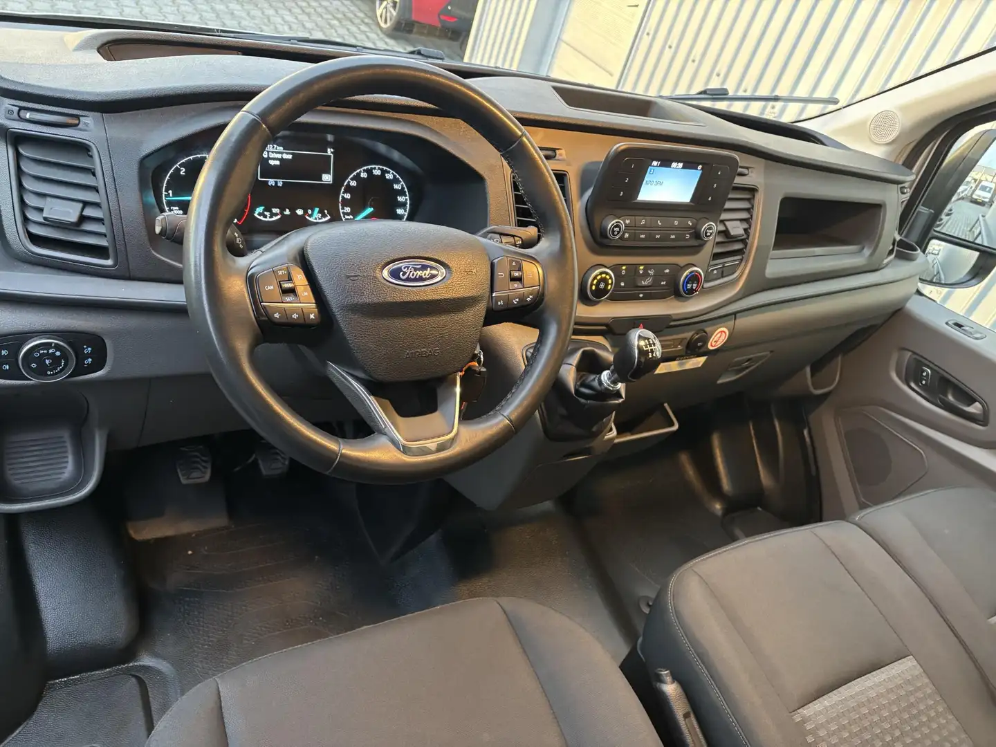 Ford Transit 310 2.0 TDCI L3H2*3PERS*CRUISE*A/C*HAAK*CAM* Gris - 2