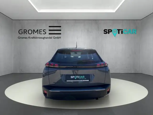 Peugeot 2008 view 4