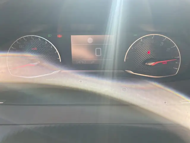 Peugeot 2008 view 15