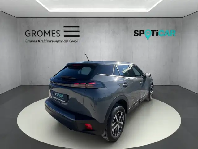 Peugeot 2008 view 3