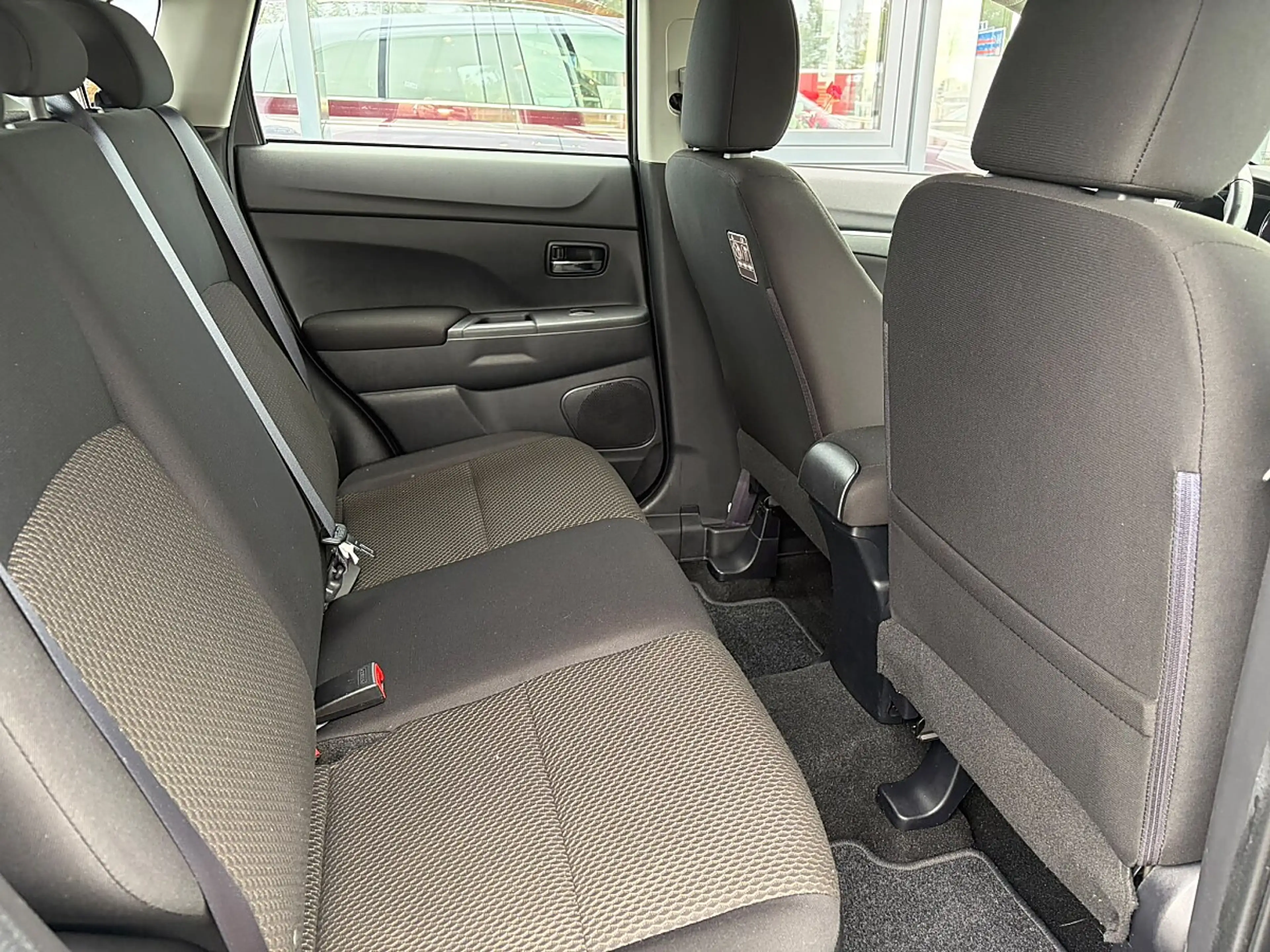 Mitsubishi ASX 1,6 Invite — photo 12