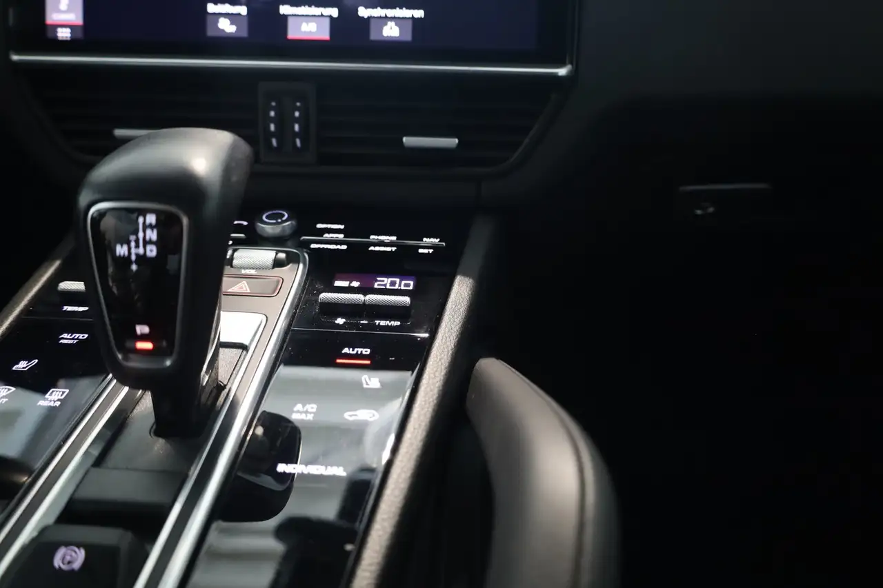 Porsche Cayenne Coupe E-Hybrid Panorama, миниатюра 30