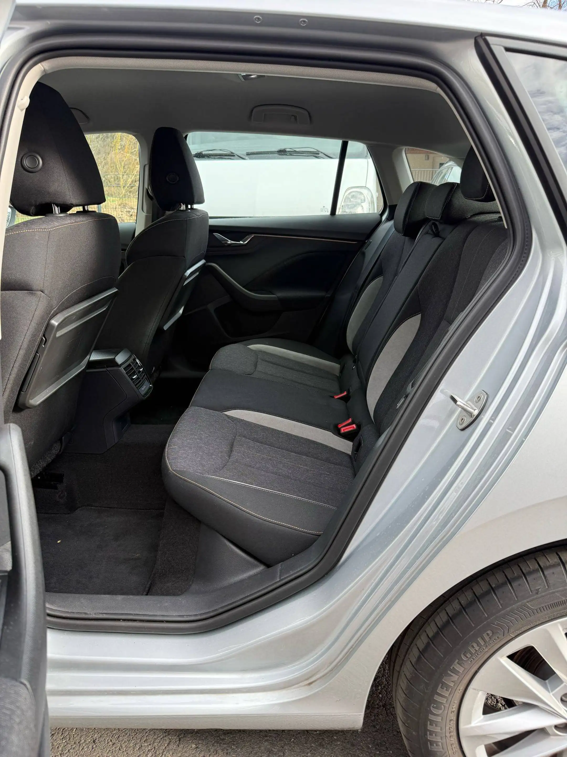 Skoda Scala Style — photo 8