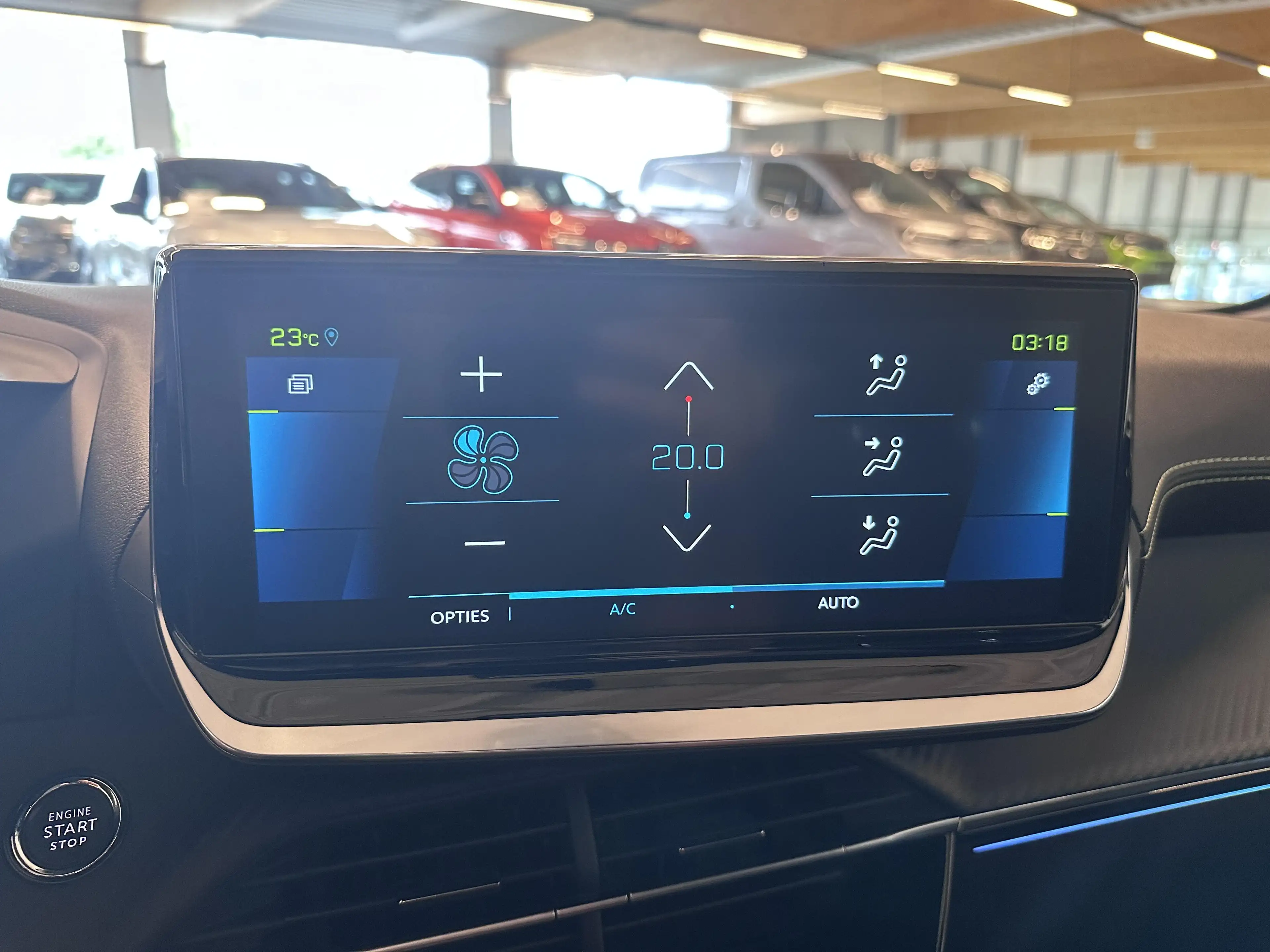 Peugeot e-208 GT ELECTRIC — photo 13