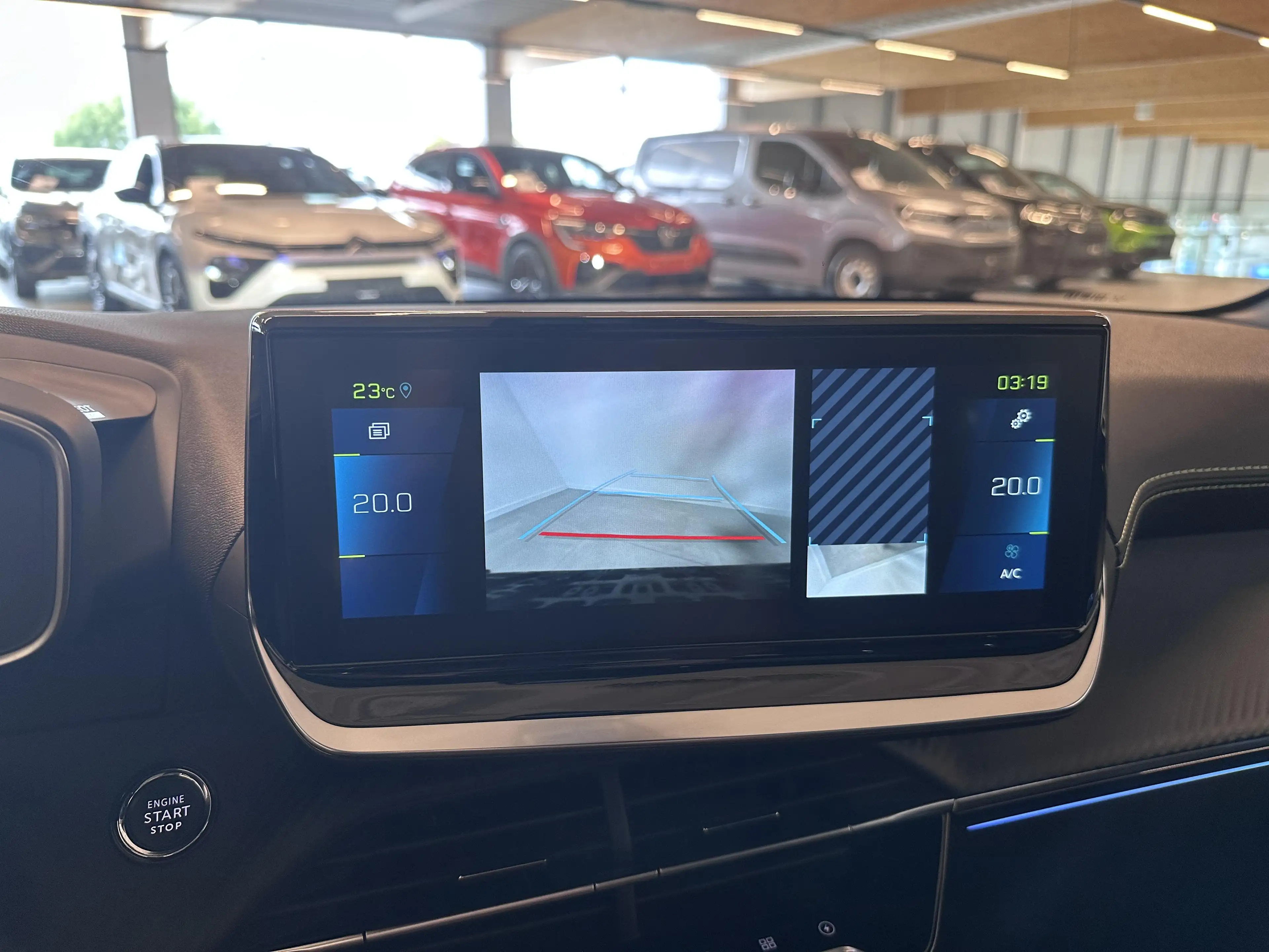 Peugeot e-208 GT ELECTRIC — photo 8
