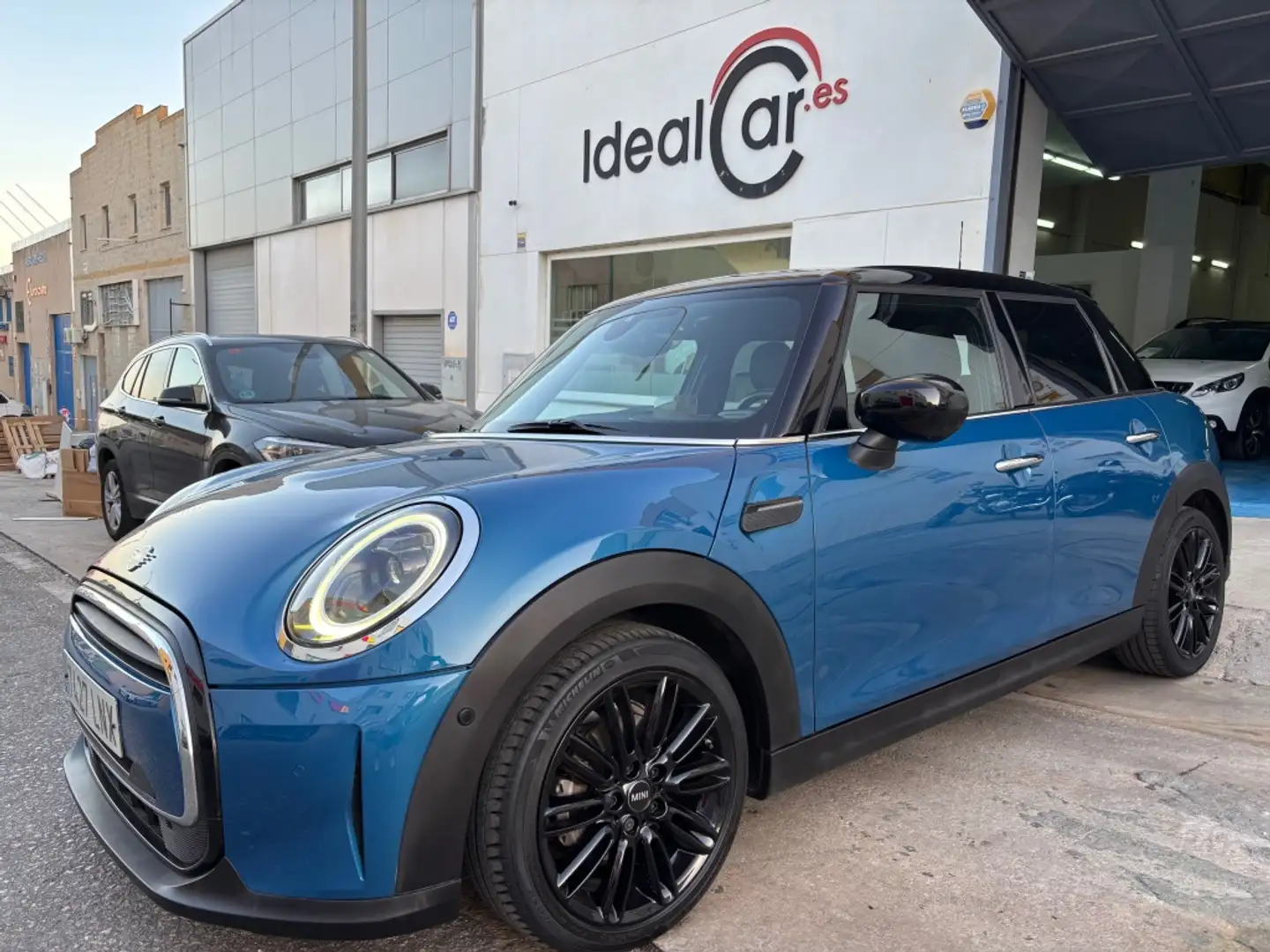 MINI Cooper Aut. Azul - 1
