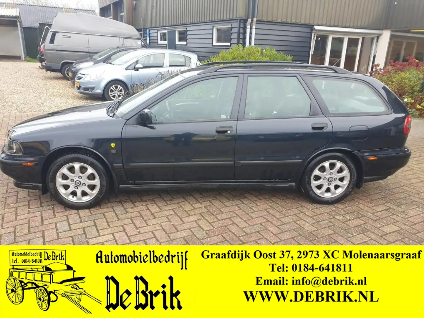 Volvo V40 2.0 Dynamic Zwart - 2