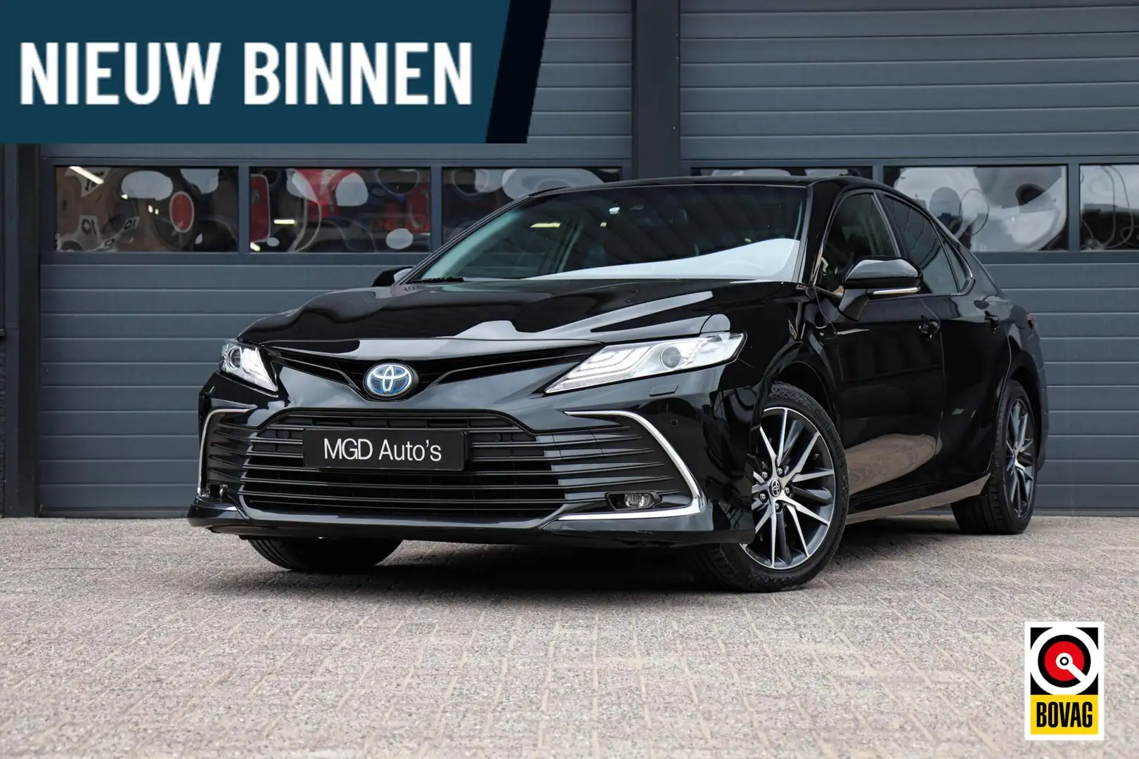 Toyota Camry 2.5 Hybrid Premium |LED|CAMERA|KEYLESS|STOELVERW.| Schwarz - 1