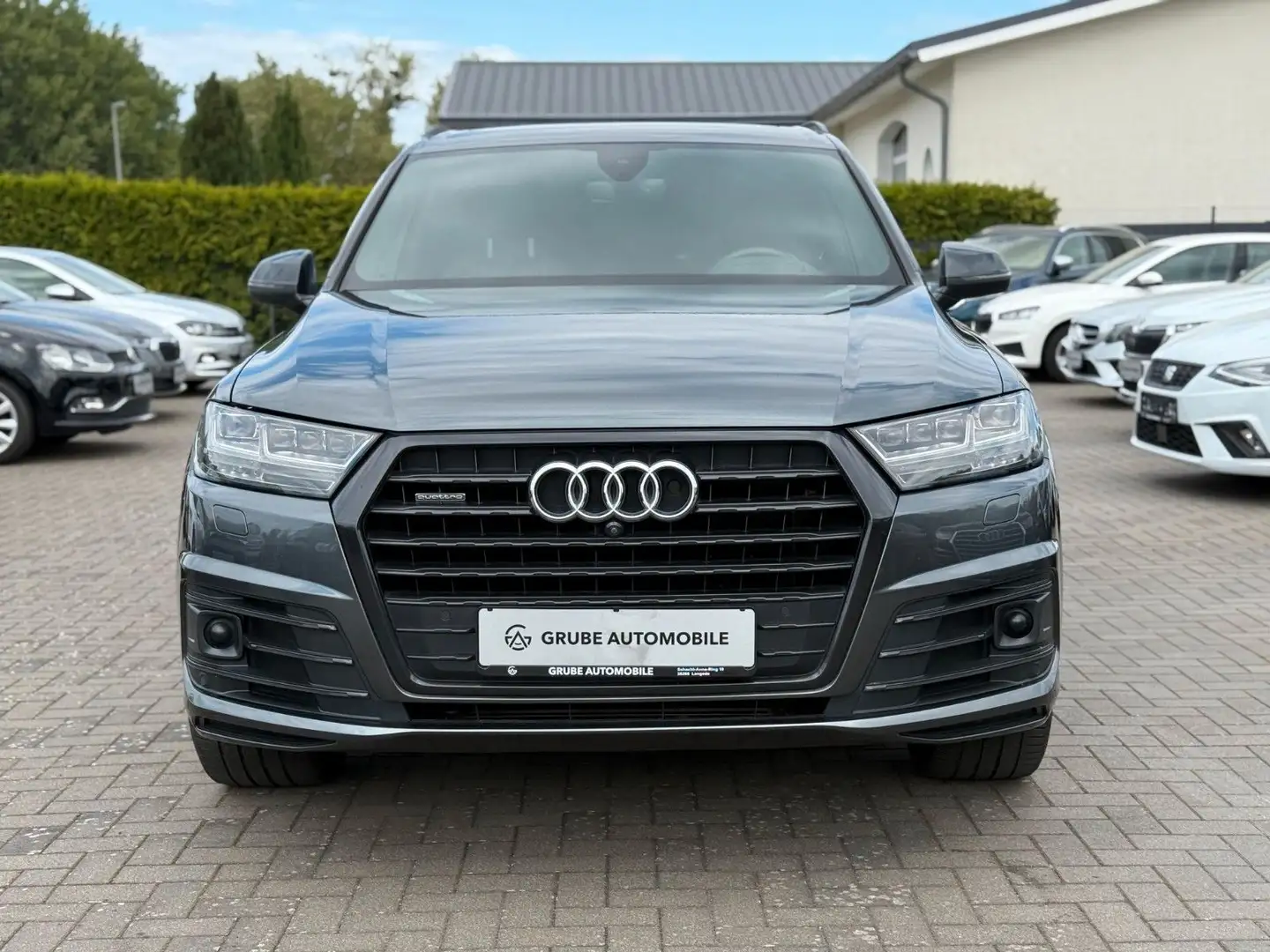 Audi Q7 3.0 TDI 3xS-Line PANO*4xSHZ*AHK*BOSE*7-Sitzer Grau - 2