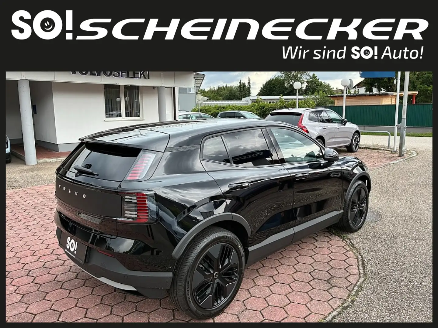 Volvo EX30 Twin Motor Performance AWD 69kWh Ultra Cross Co... Schwarz - 2