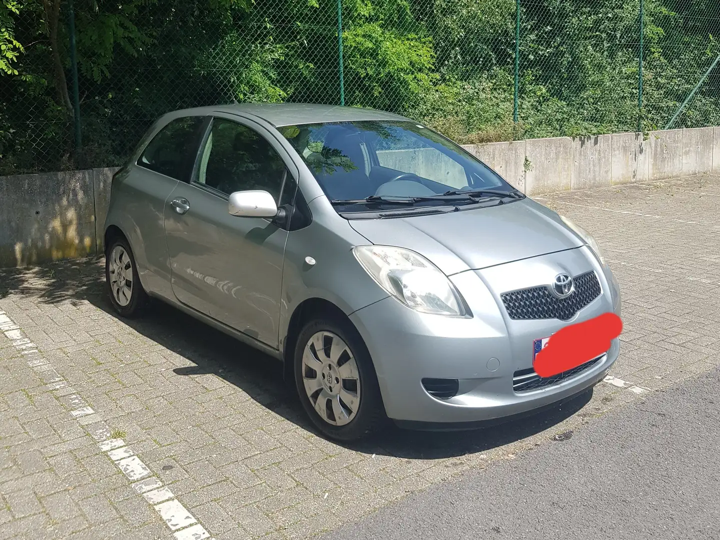 Toyota Yaris Yaris 1.0i VVT-i Luna Zilver - 1
