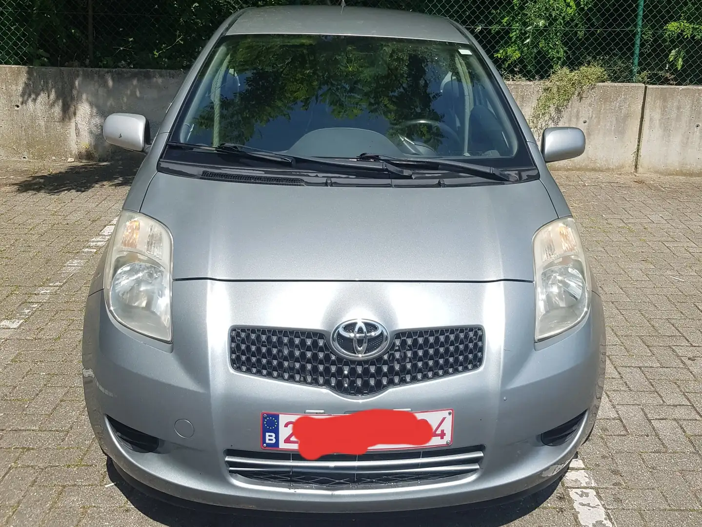 Toyota Yaris Yaris 1.0i VVT-i Luna Argent - 1
