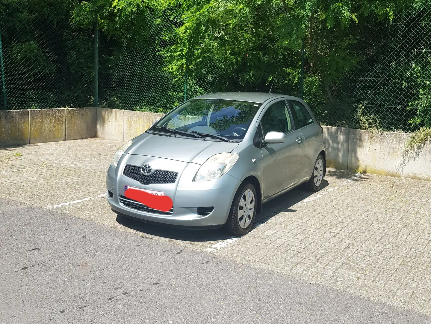 Toyota Yaris Yaris 1.0i VVT-i Luna Argent - 2