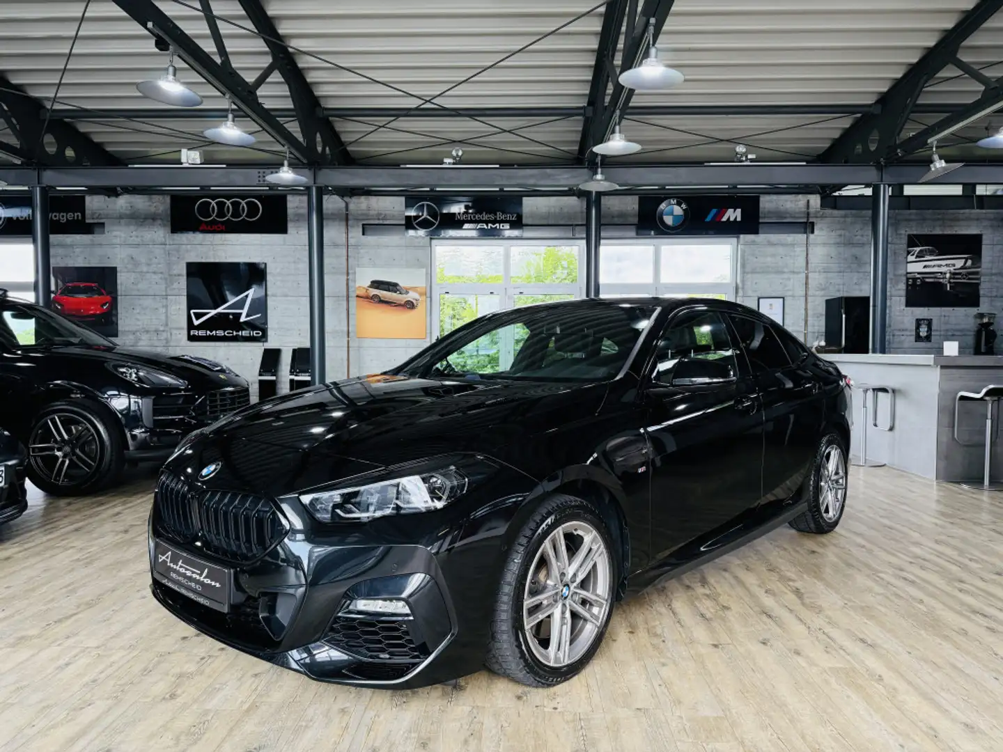 BMW 220 i M-Sport*ACC*KAMERA*LEDER*HUD* Schwarz - 1
