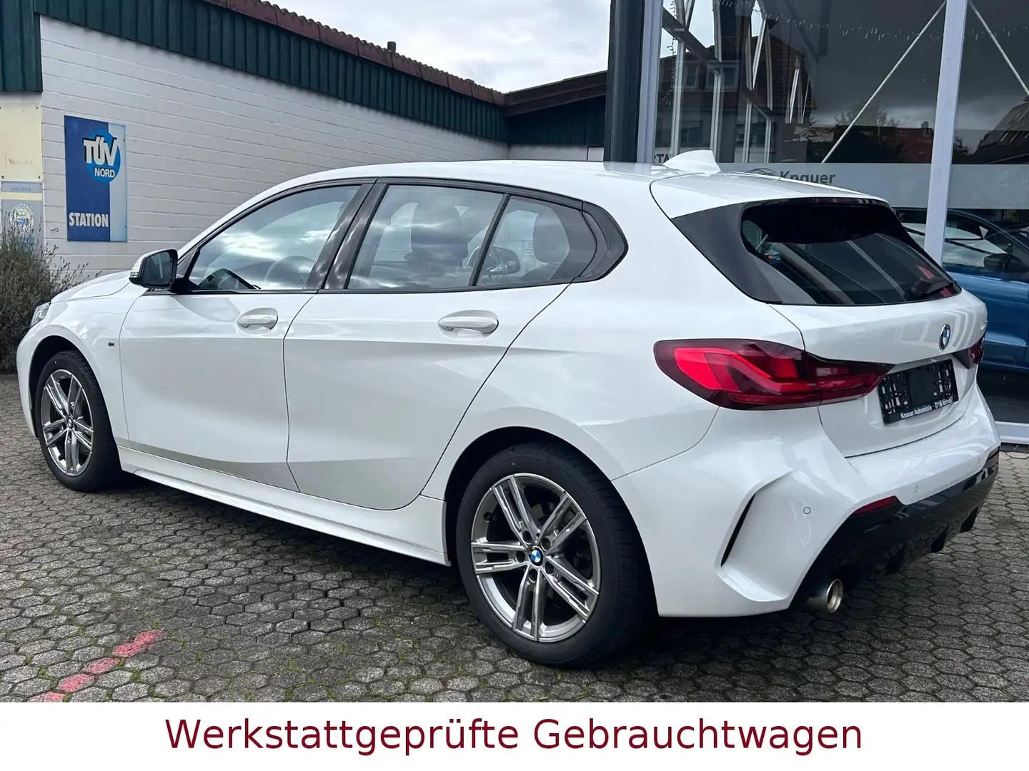 BMW 118 i M Sport Shadow-Line*Apple-Car*LED*PDC*1.Hd* Blanc - 2