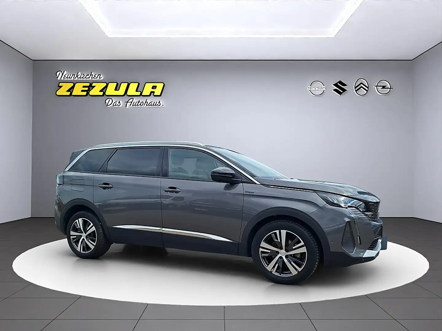 Peugeot 5008 mHEV 136 e-DCS6 Allure Aut. Grau - 1