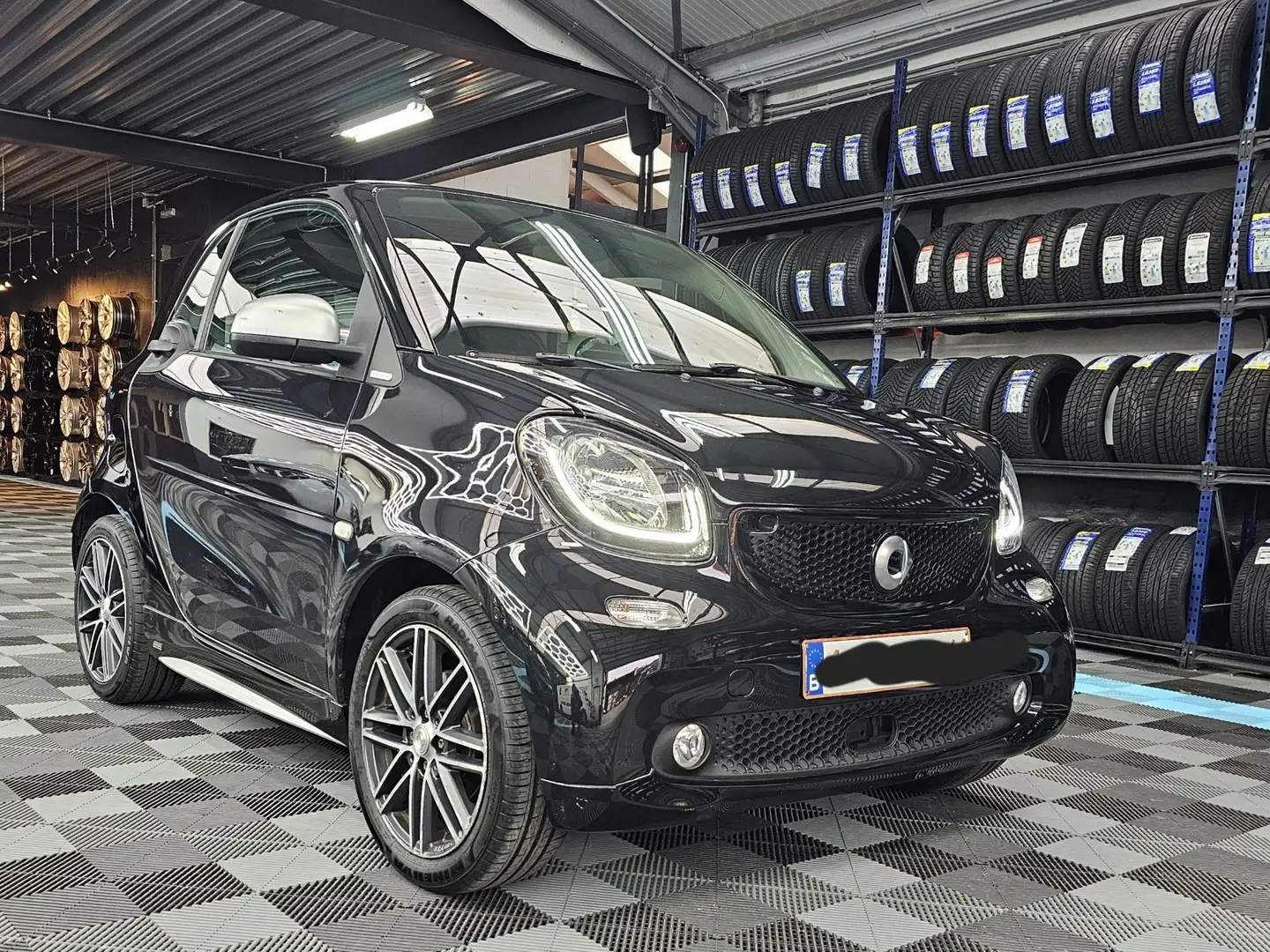 smart forTwo 1.0i Business Solution Zwart - 1