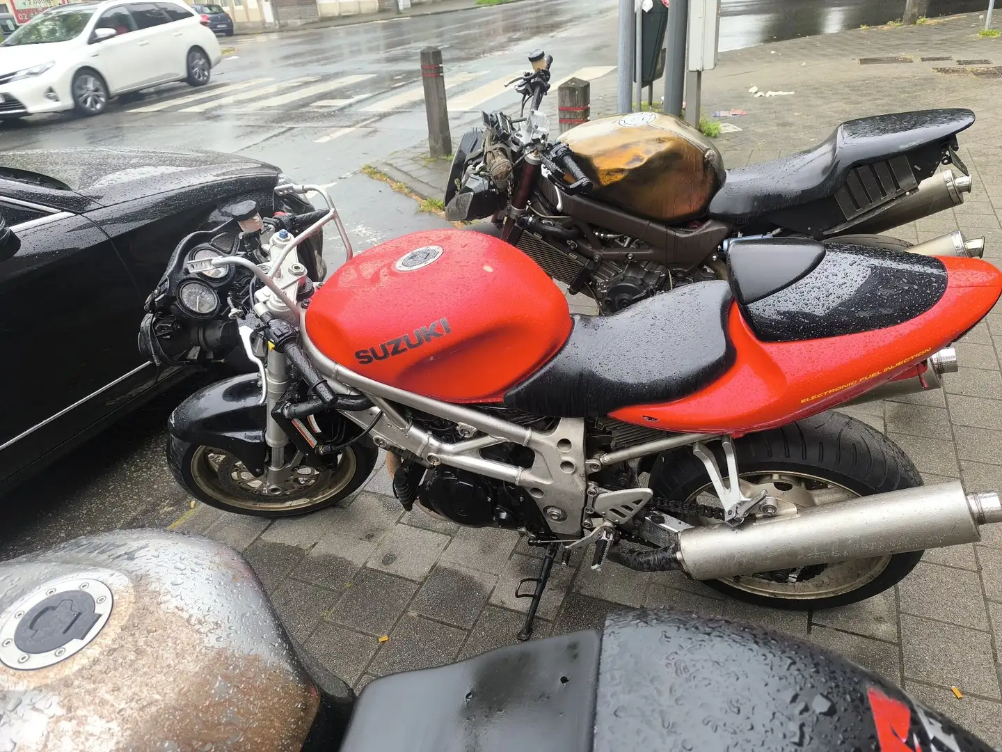 Suzuki TL 1000 Rouge - 1