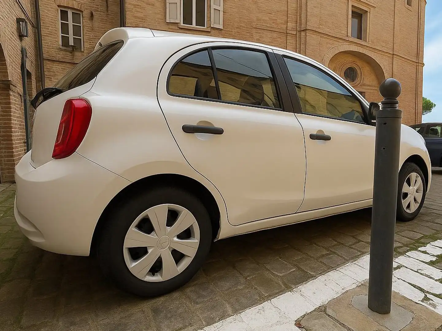 Nissan Micra Micra IV 20131.2 Comfort eco Gpl Bianco - 2