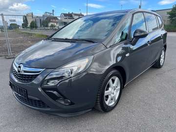 1.4 Selection-7 Sitzer- 1 Hand ,Navi,Klima