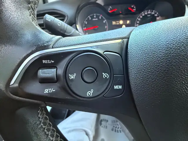 Opel Crossland X view 10