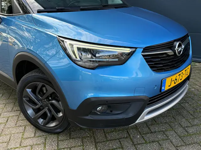 Opel Crossland X view 2