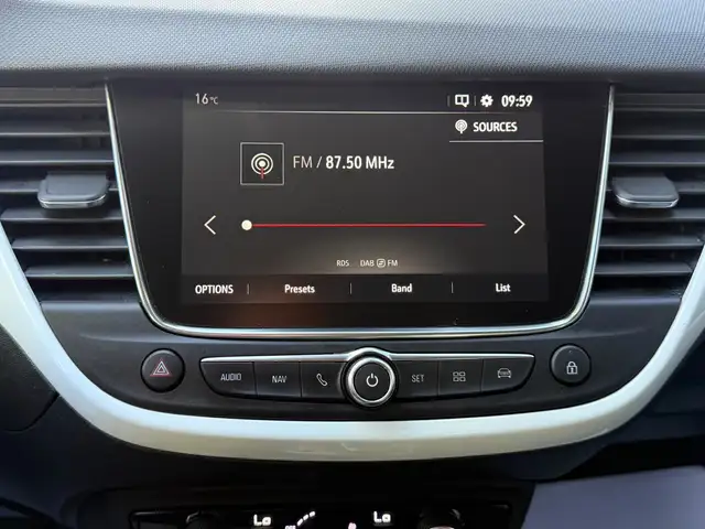 Opel Crossland X view 24
