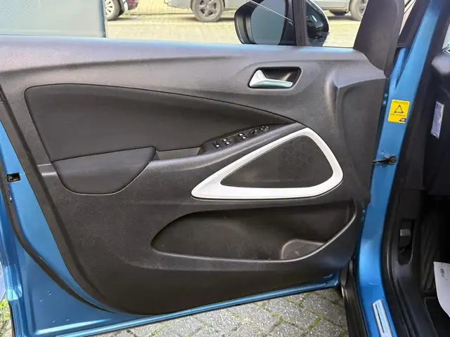 Opel Crossland X view 30