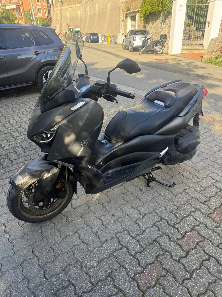 Yamaha X-Max 400