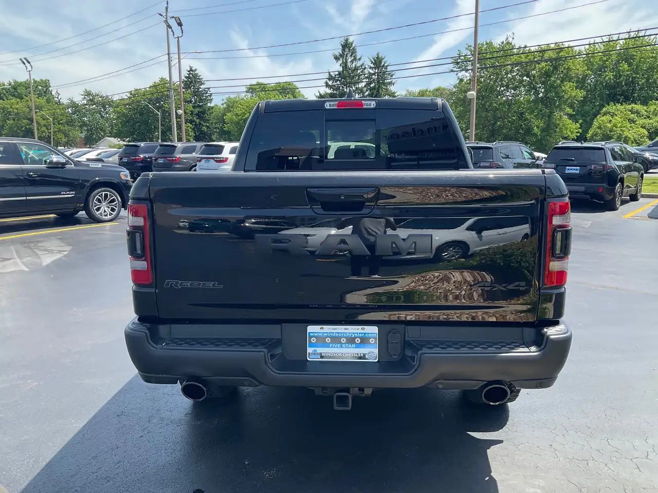 RAM 1500 снимка RAM 1500