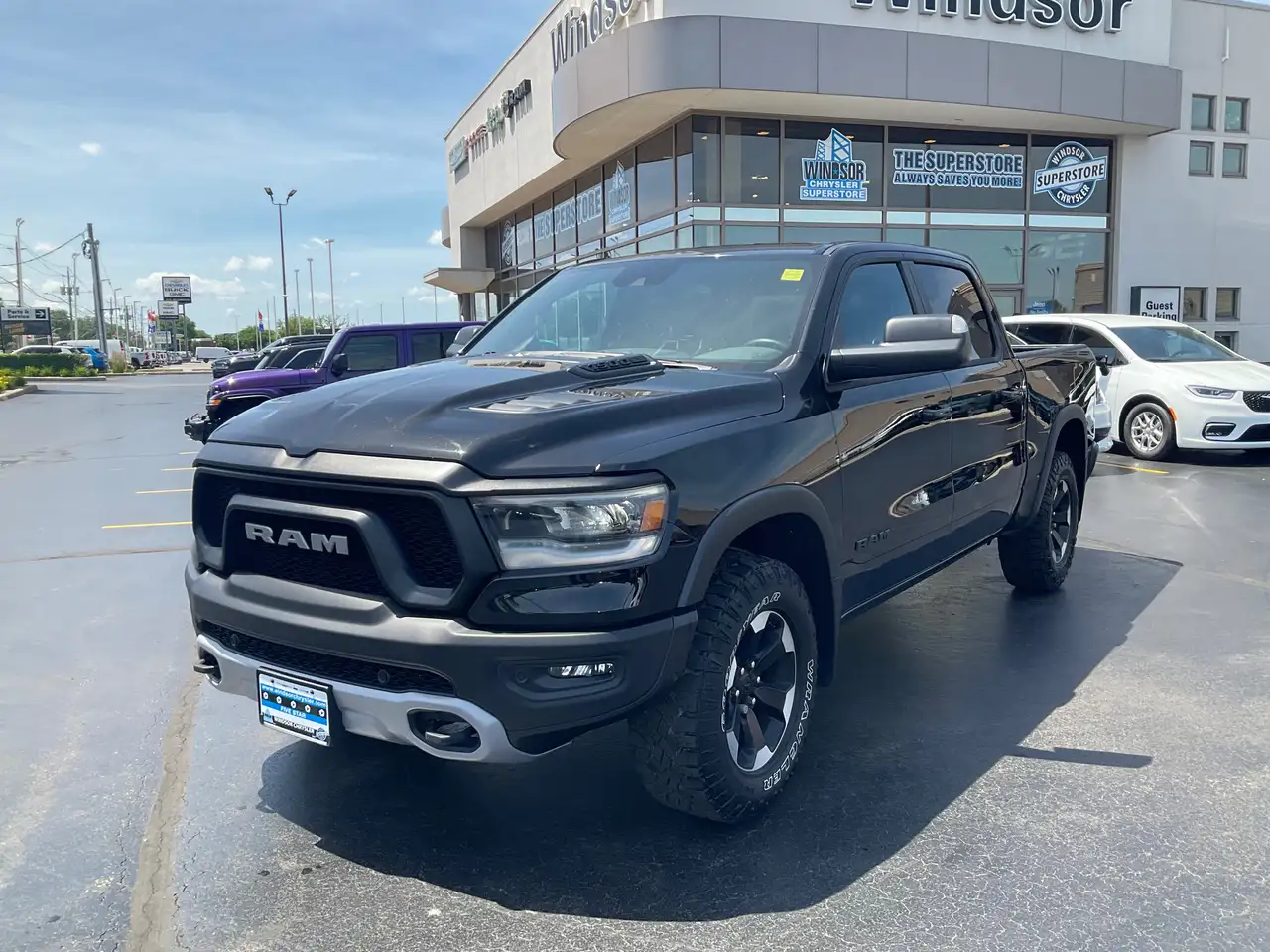 RAM 1500 снимка RAM 1500