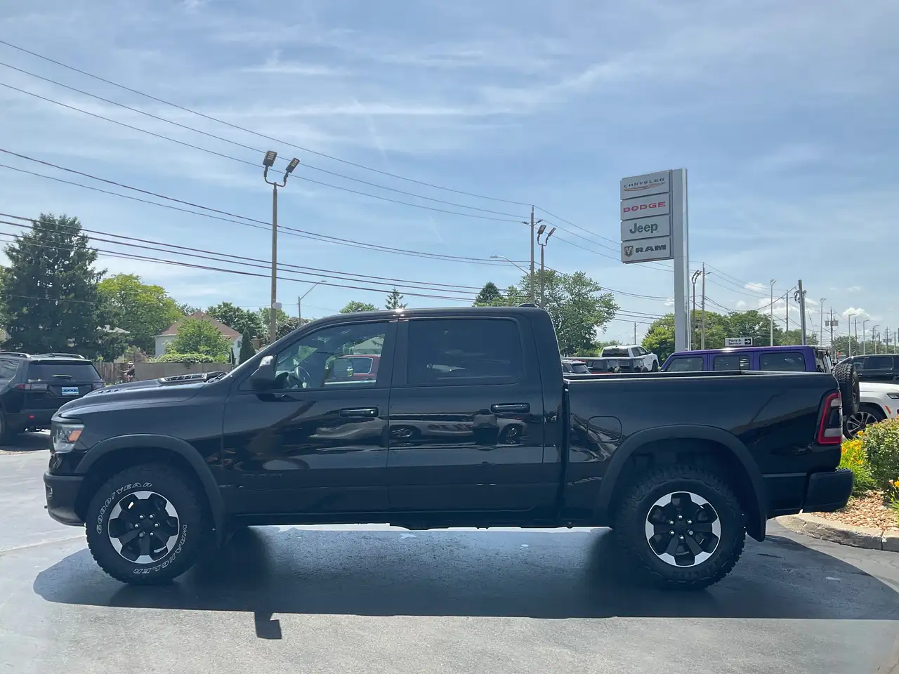 RAM 1500 снимка RAM 1500