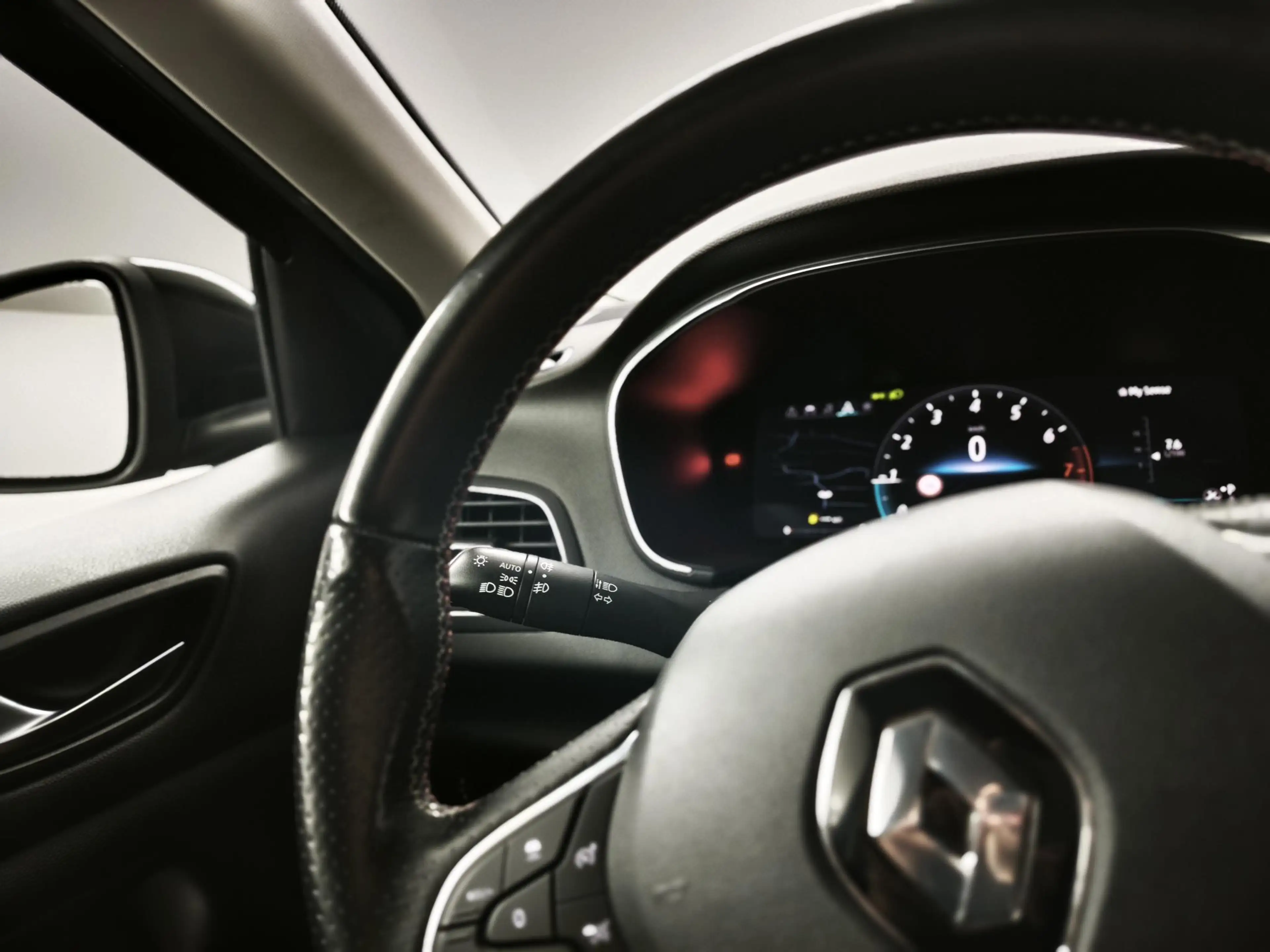 Renault Megane Estate 1.3 TCe 160 R.S. Line | BOSE-Audio | Camera — photo 21