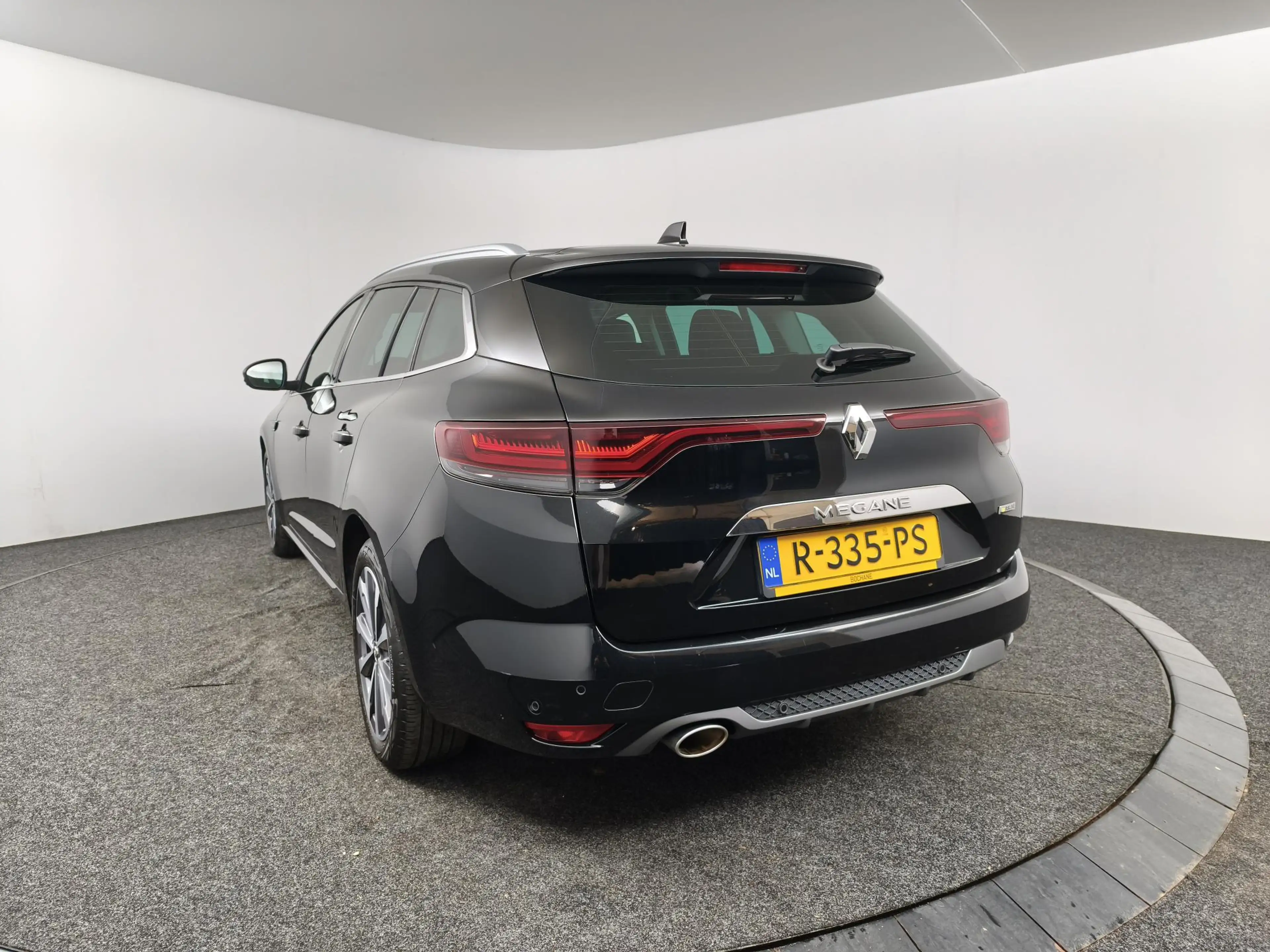 Renault Megane Estate 1.3 TCe 160 R.S. Line | BOSE-Audio | Camera — photo 6