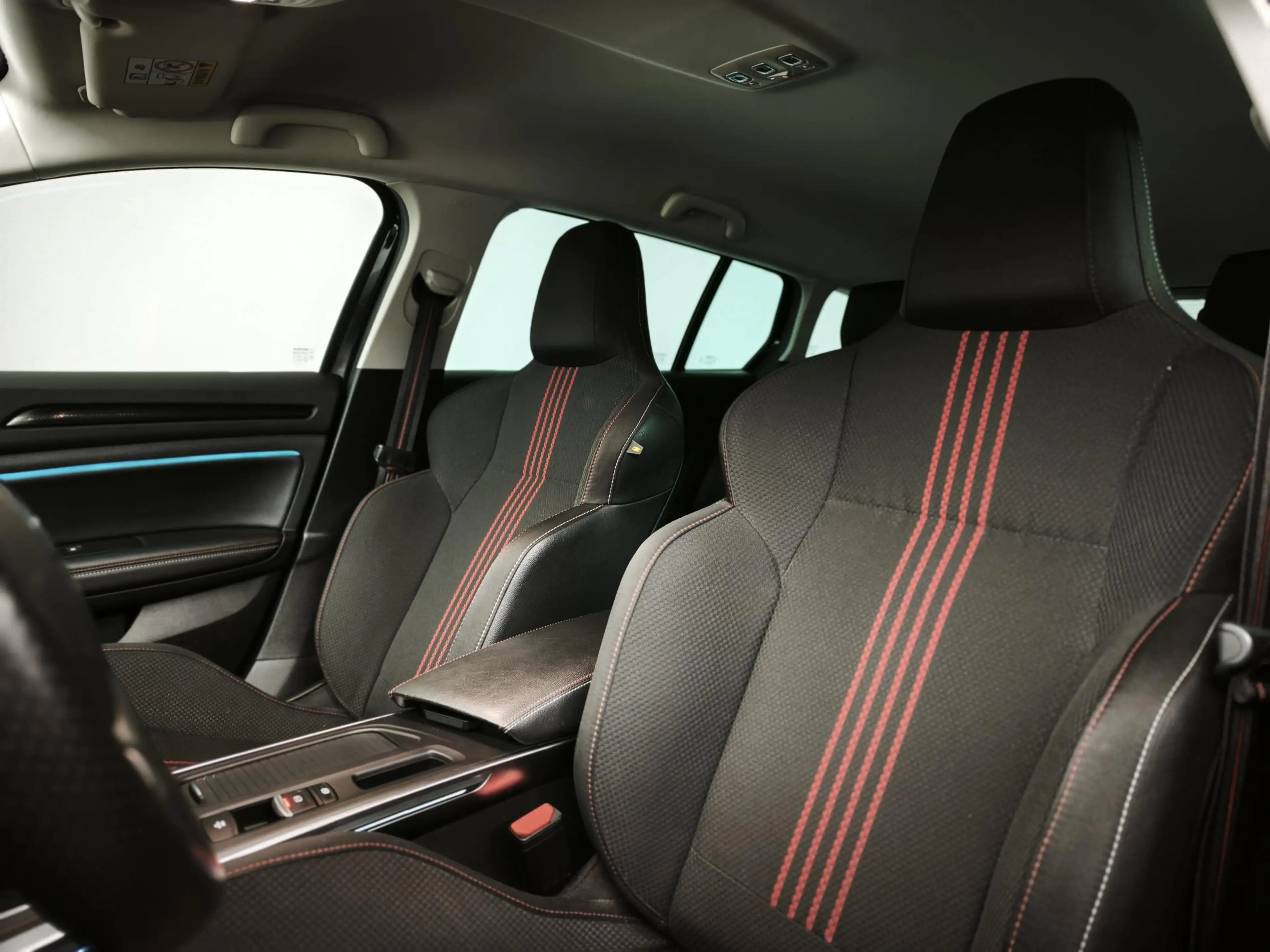 Renault Megane Estate 1.3 TCe 160 R.S. Line | BOSE-Audio | Camera — photo 29