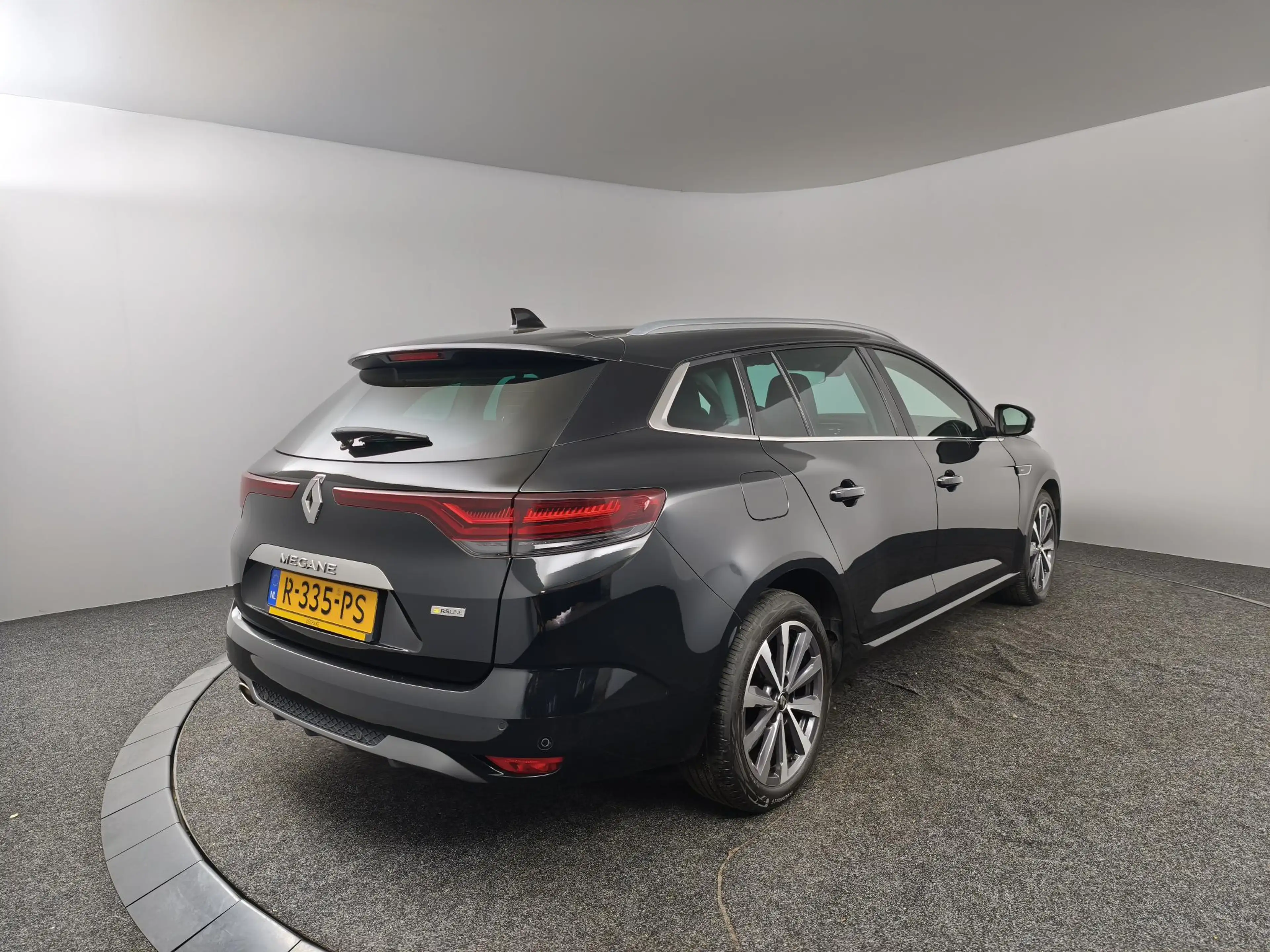 Renault Megane Estate 1.3 TCe 160 R.S. Line | BOSE-Audio | Camera — photo 2