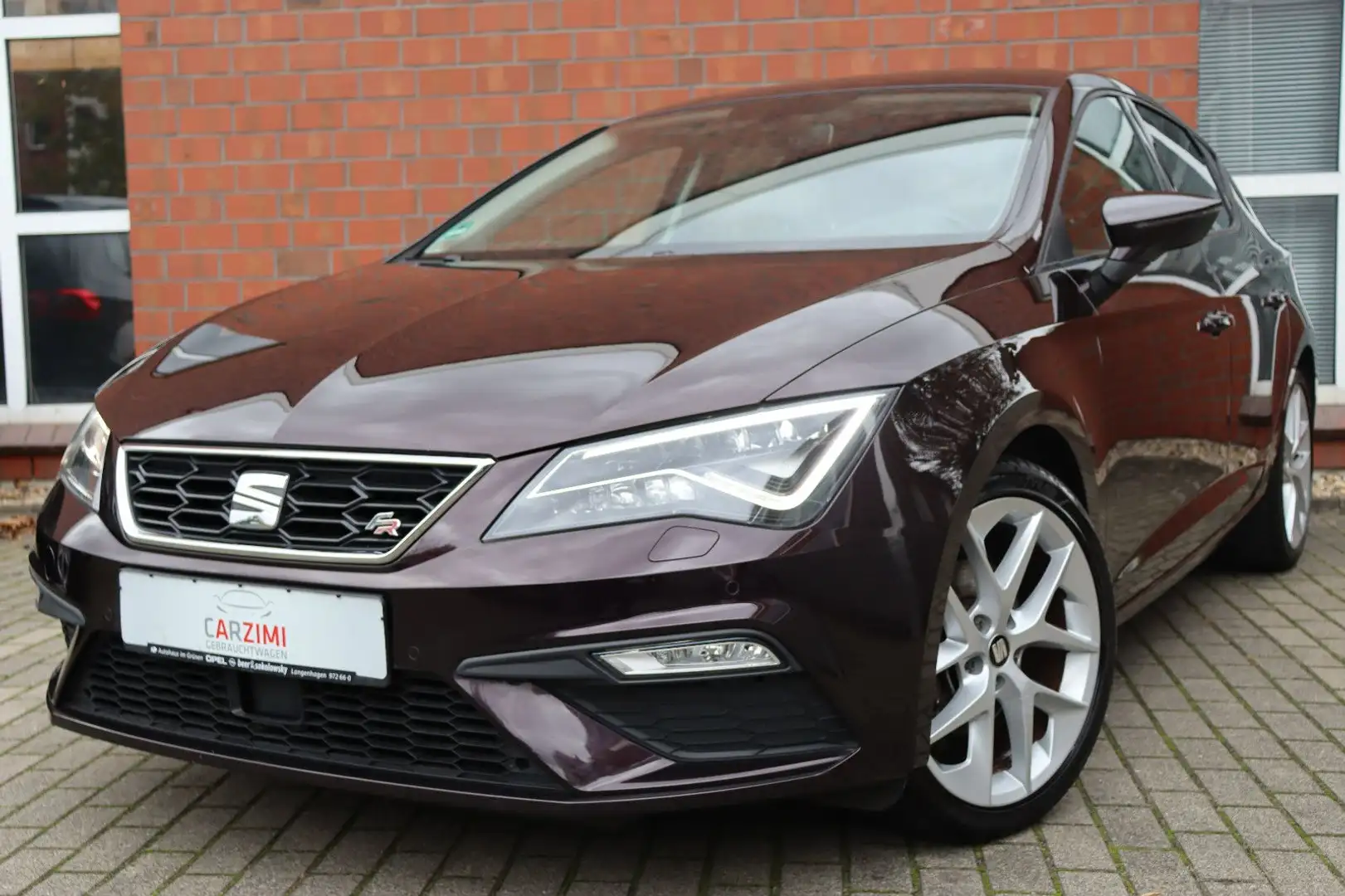 SEAT Leon FR 1.4 TSI LED Navi 1.Hand Noir - 1