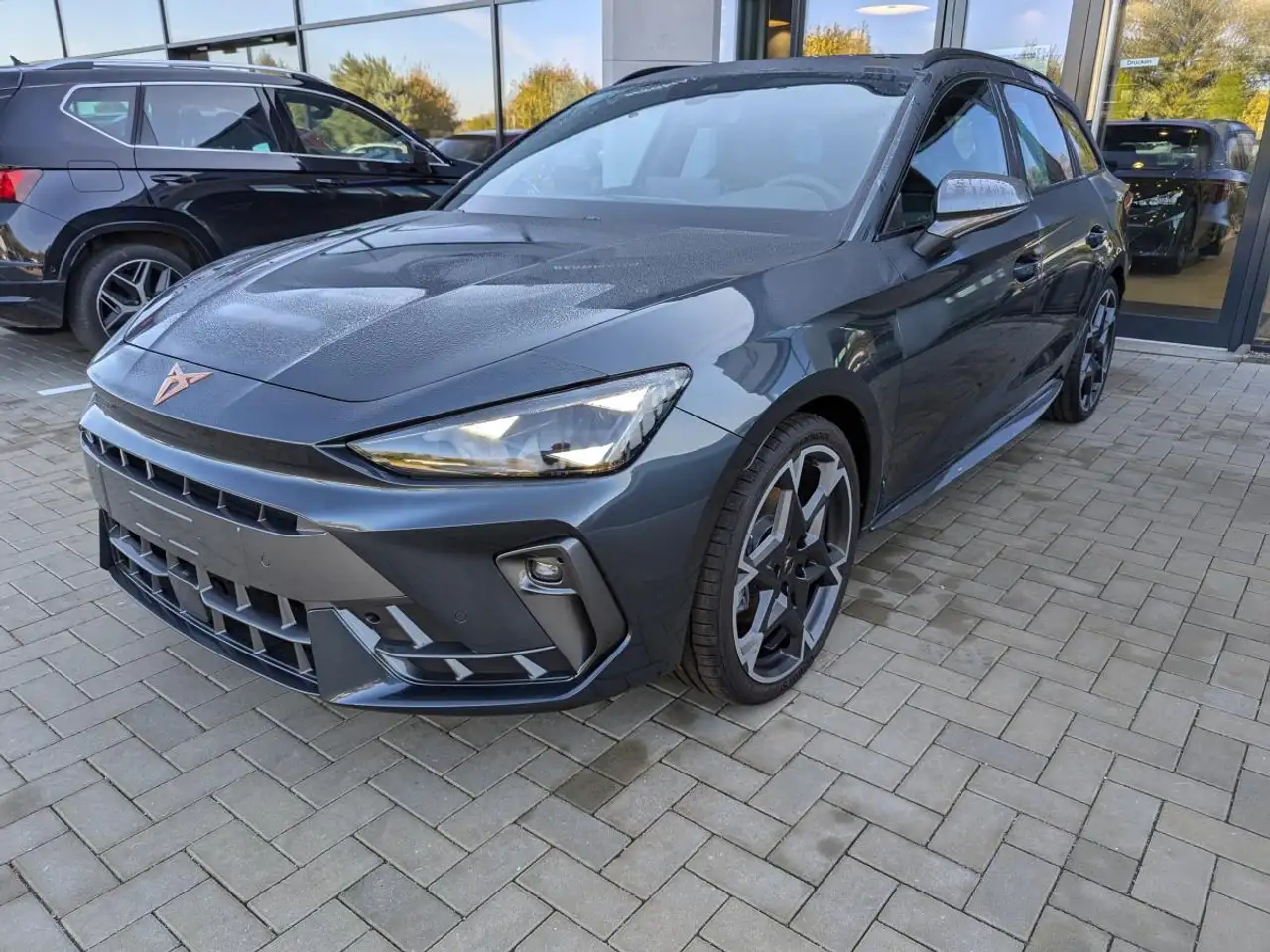 CUPRA Leon