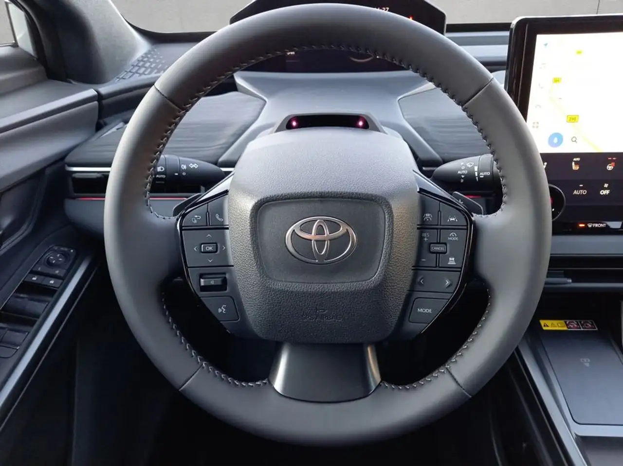 Toyota C-HR+ + 77kWh Teamplayer Navi Kamera Matrix-LED 11