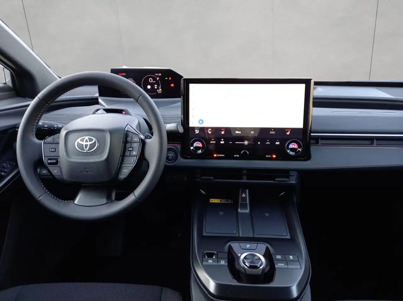 Toyota C-HR+ + 77kWh Teamplayer Navi Kamera Matrix-LED 13