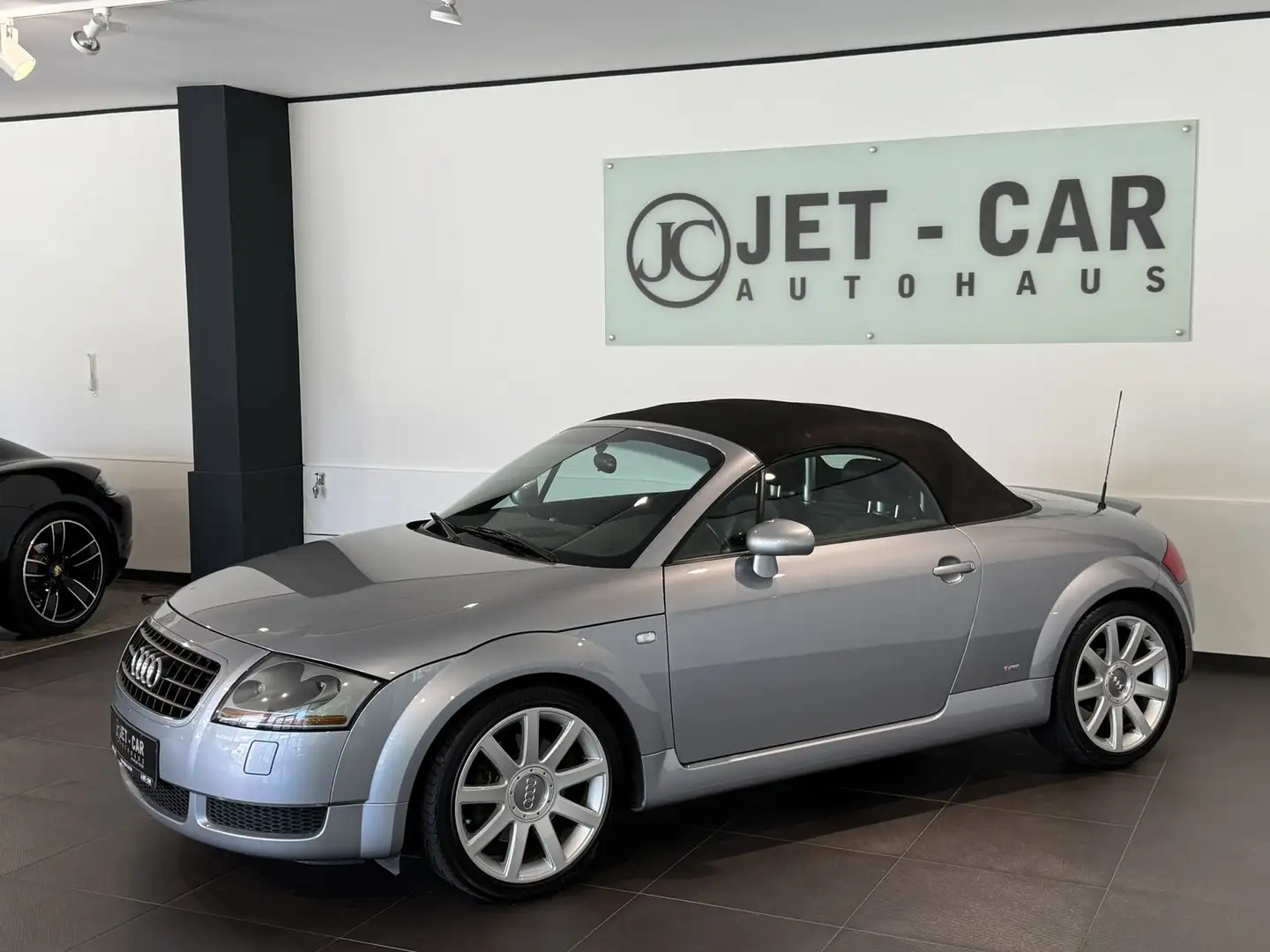 Audi TT 1.8 T Roadster S-Line *Leder-Navi-Xenon-18* Silber - 1