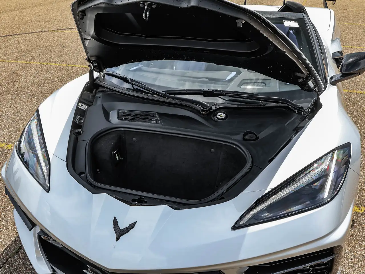 Chevrolet Corvette снимка Chevrolet Corvette