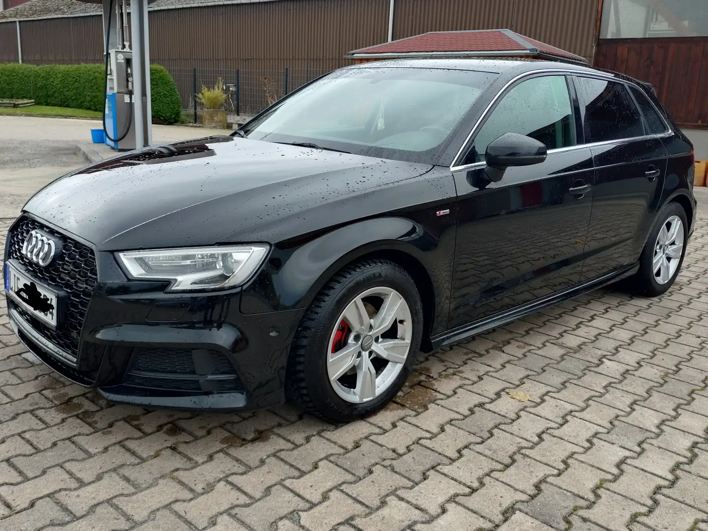 Audi A3 S LINE SPORT AUTOMATIK // 18 ZOLL Schwarz - 2