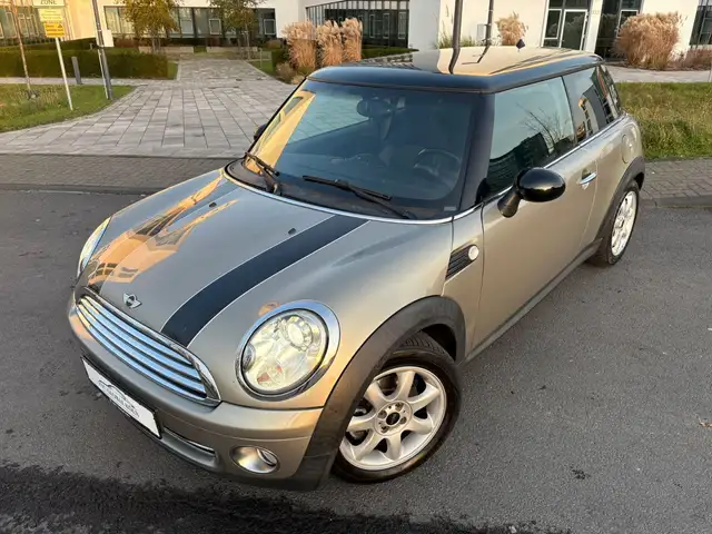 Mini Hatch view 2