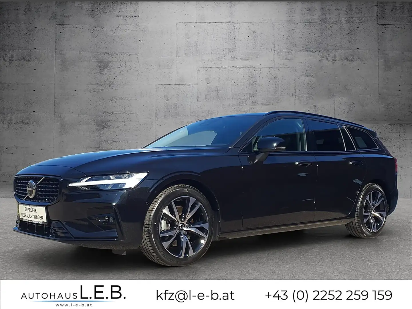 Volvo V60 B4 (P) Plus Dark Geartronic Schwarz - 1